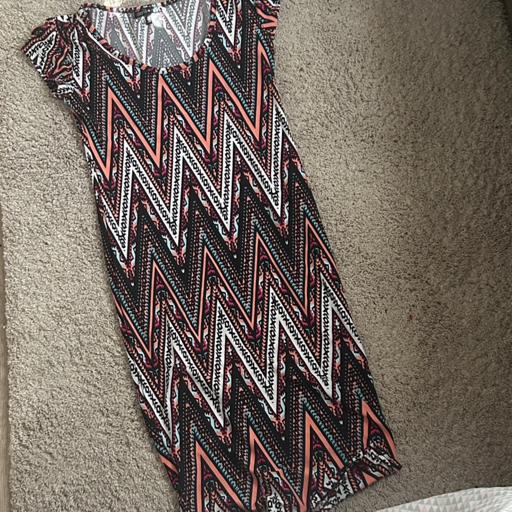 Stylish Multiple Color Zigzag Dress